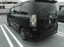 2007 Toyota Voxy