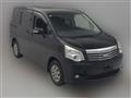 2013 Toyota Noah