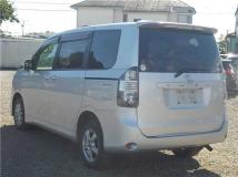 2009 Toyota Voxy