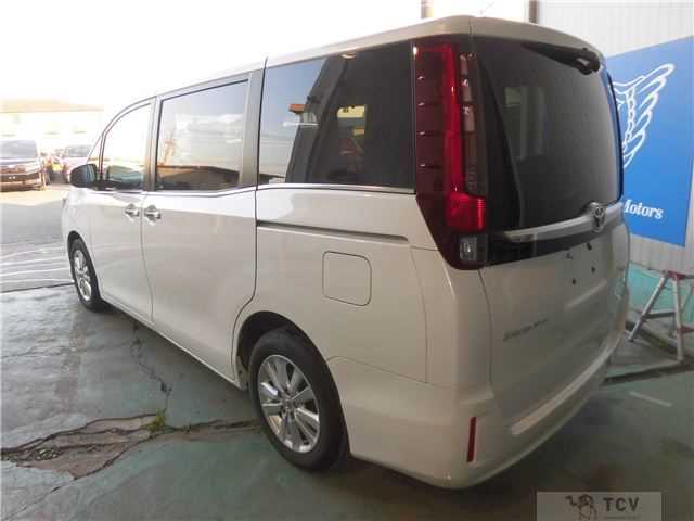 2015 Toyota Esquire