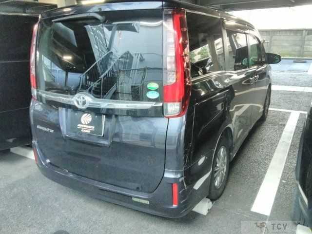 2016 Toyota Esquire