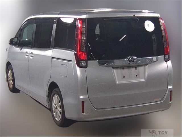 2014 Toyota Noah