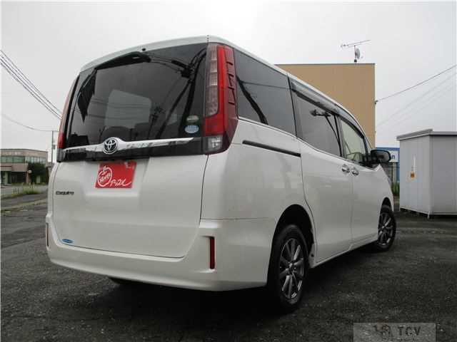 2015 Toyota Esquire