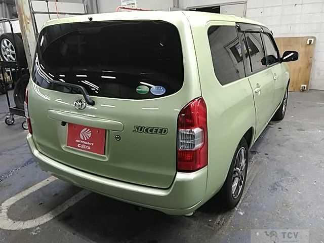 2015 Toyota Succeed Van