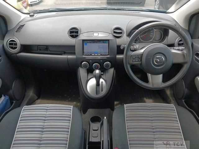 2013 Mazda Demio