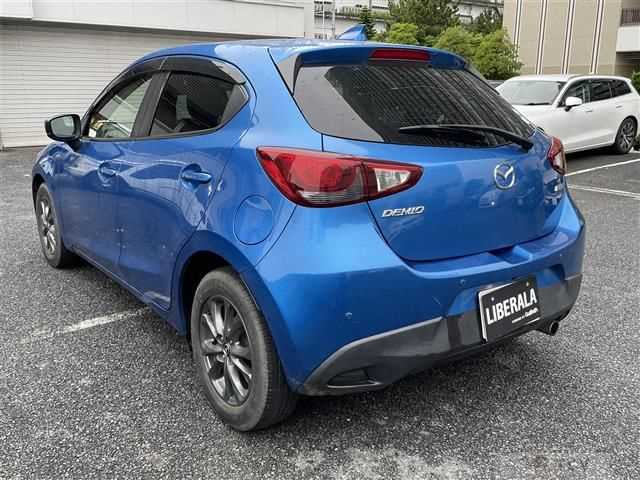 2017 Mazda Demio