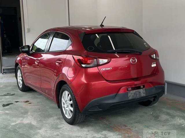 2015 Mazda Demio
