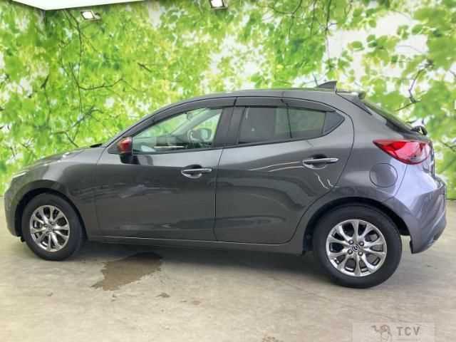 2018 Mazda Demio