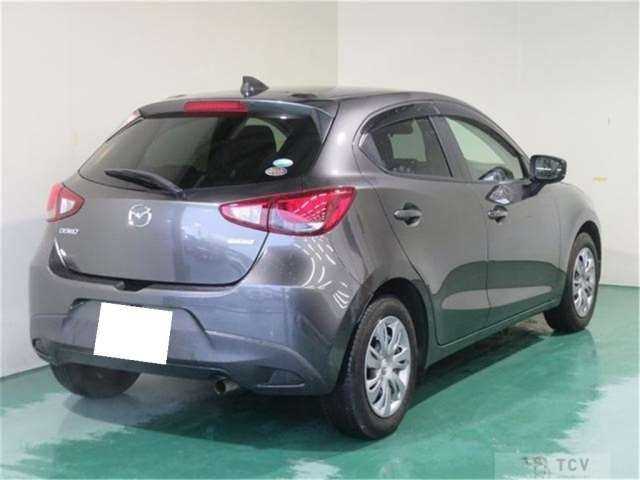 2017 Mazda Demio