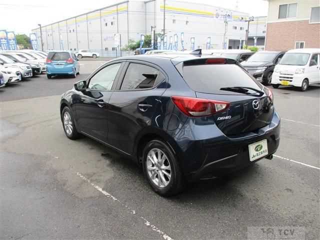 2016 Mazda Demio