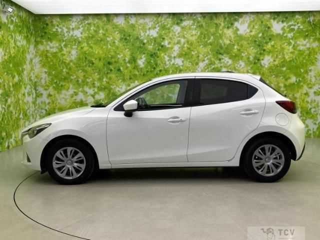 2015 Mazda Demio