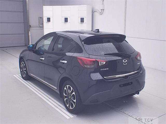 2015 Mazda Demio
