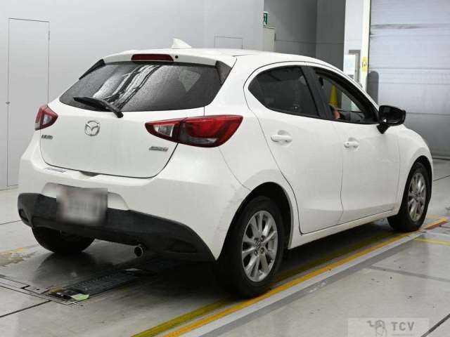 2015 Mazda Demio