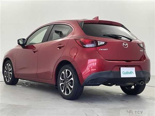 2016 Mazda Demio
