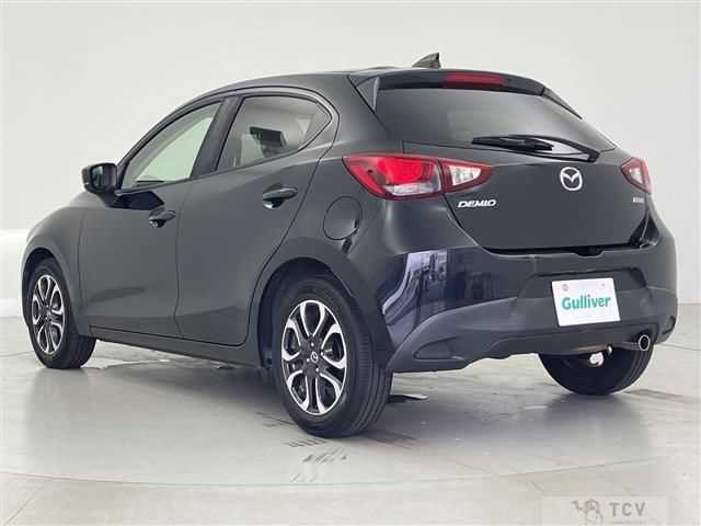 2017 Mazda Demio