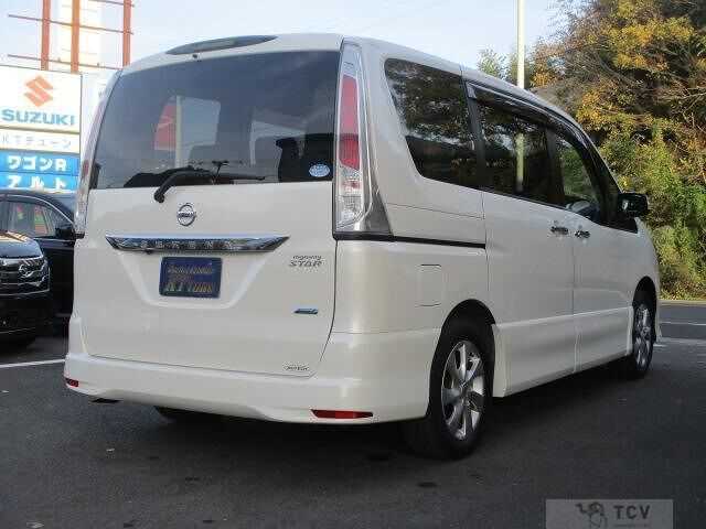 2011 Nissan Serena