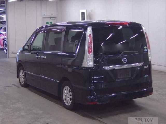 2011 Nissan Serena