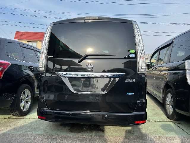 2015 Nissan Serena