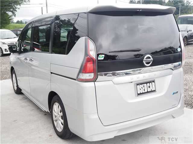 2017 Nissan Serena