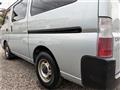 2001 Nissan Caravan