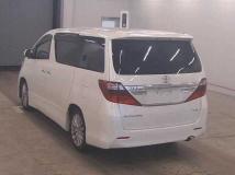 2013 Toyota Alphard