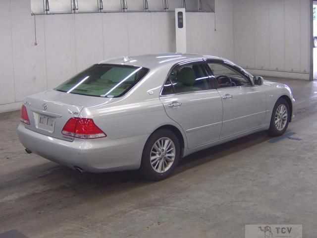 2005 Toyota Crown