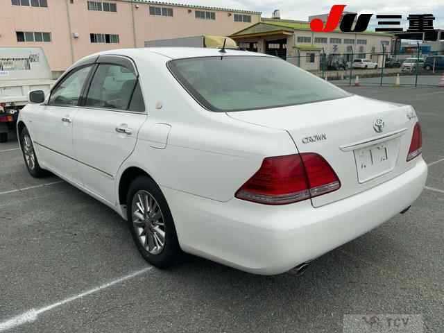 2005 Toyota Crown