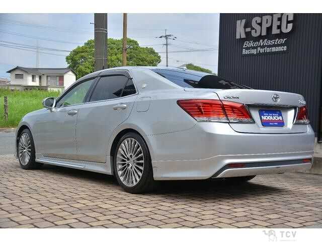 2012 Toyota Crown