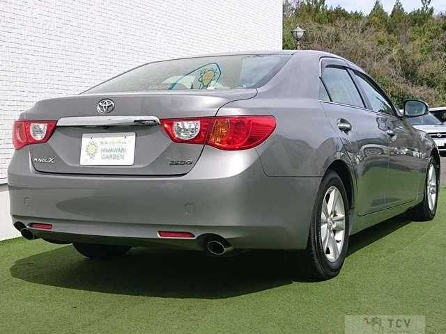 2011 Toyota Mark X