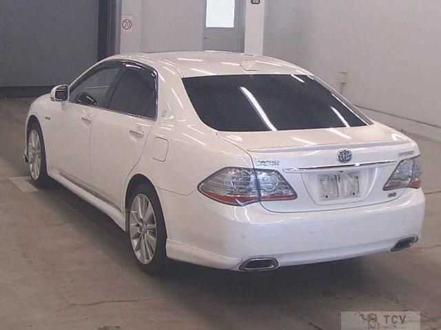 2008 Toyota Crown Hybrid