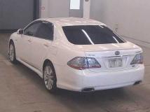 2008 Toyota Crown Hybrid