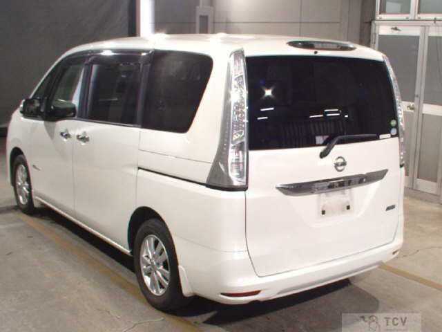 2015 Nissan Serena