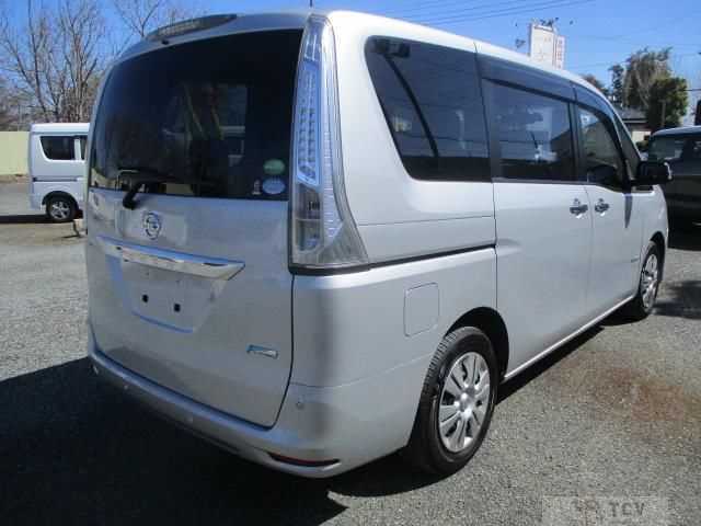 2015 Nissan Serena