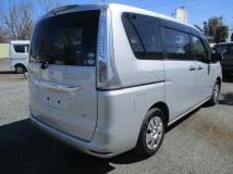 2015 Nissan Serena