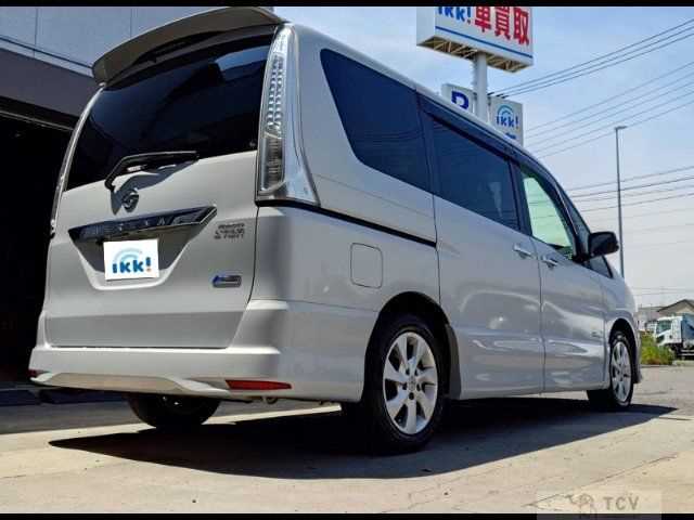 2012 Nissan Serena