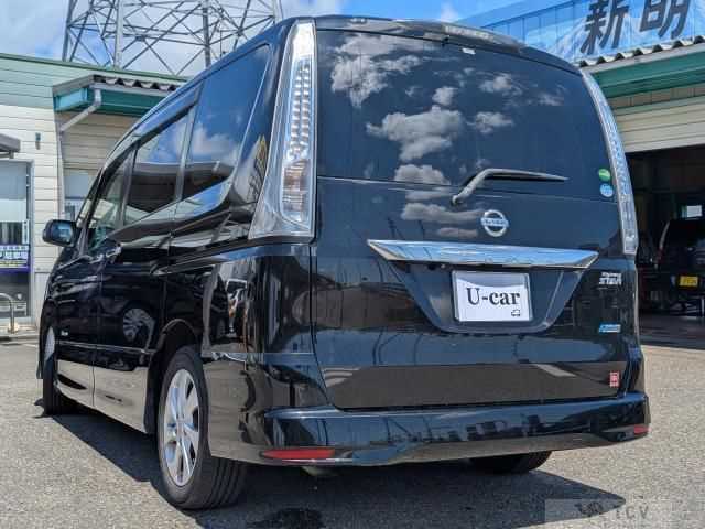 2012 Nissan Serena