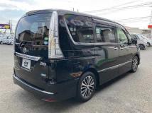 2015 Nissan Serena