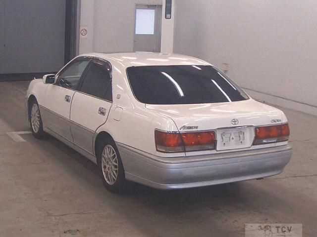 2002 Toyota Crown