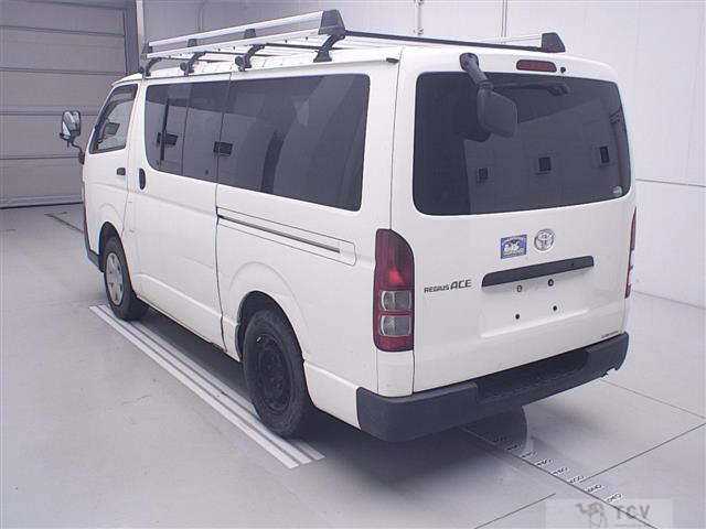 2013 Toyota Regiusace