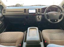 2004 Toyota Hiace Van