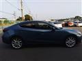 2017 Mazda Axela