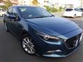2017 Mazda Axela