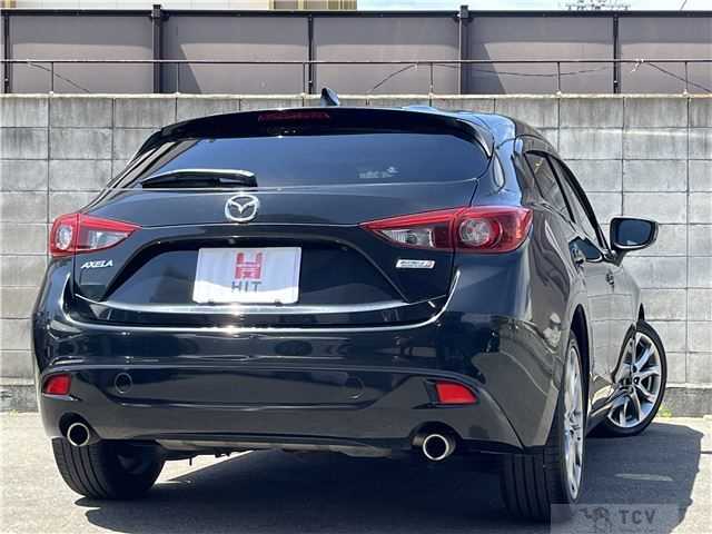 2014 Mazda Axela Sport