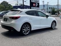 2014 Mazda Axela Sport