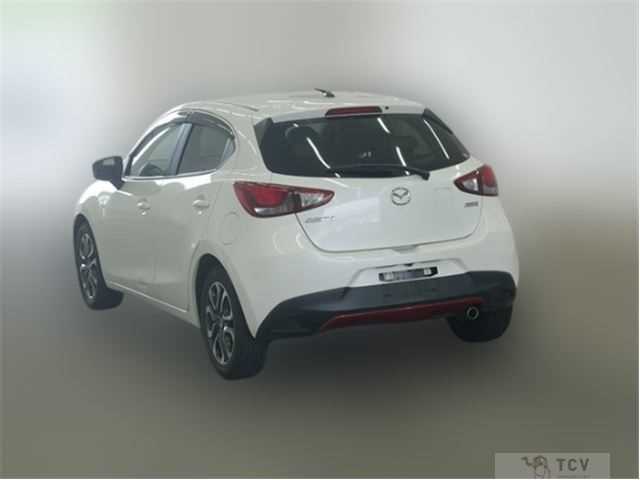2015 Mazda Demio