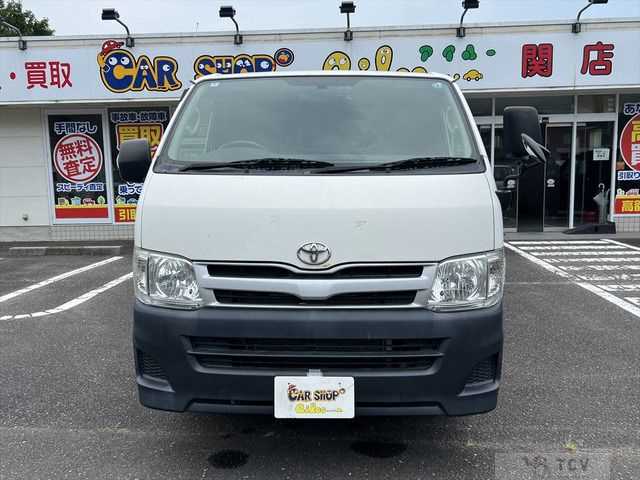 2013 Toyota Regiusace