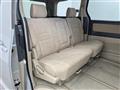 2003 Toyota Alphard