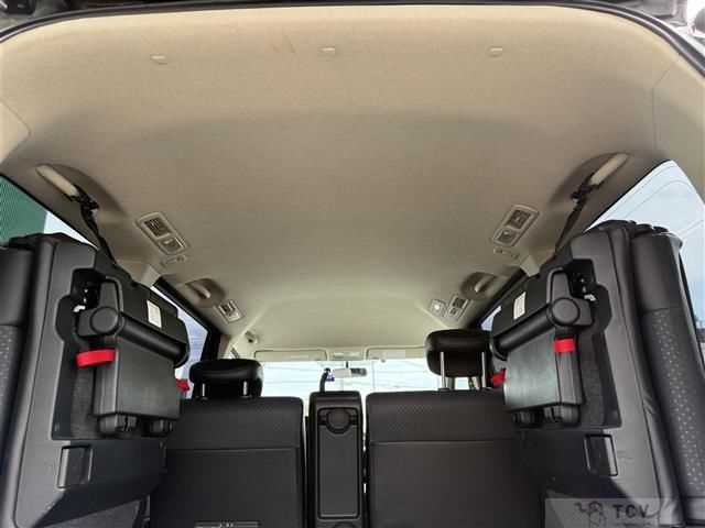 2005 Nissan Serena