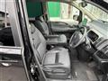 2005 Nissan Serena