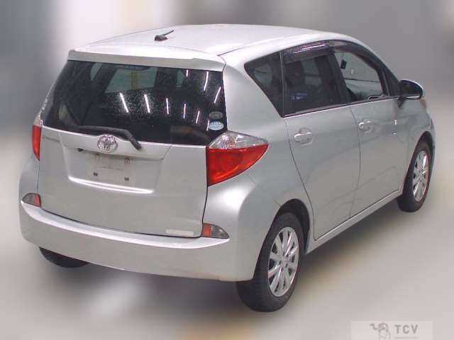 2011 Toyota Ractis
